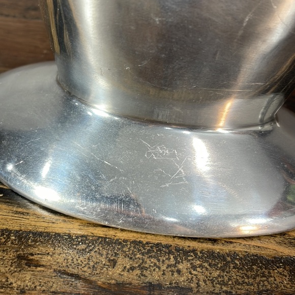 Very heavy metal vase - Picture 5 of 15